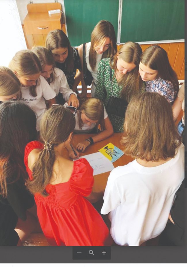 Замість святкувань: волинські випускники купили прилади нічного бачення для захисників України