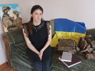 18-річна вдова з Волині розповіла про чоловіка-Героя. ВІДЕО