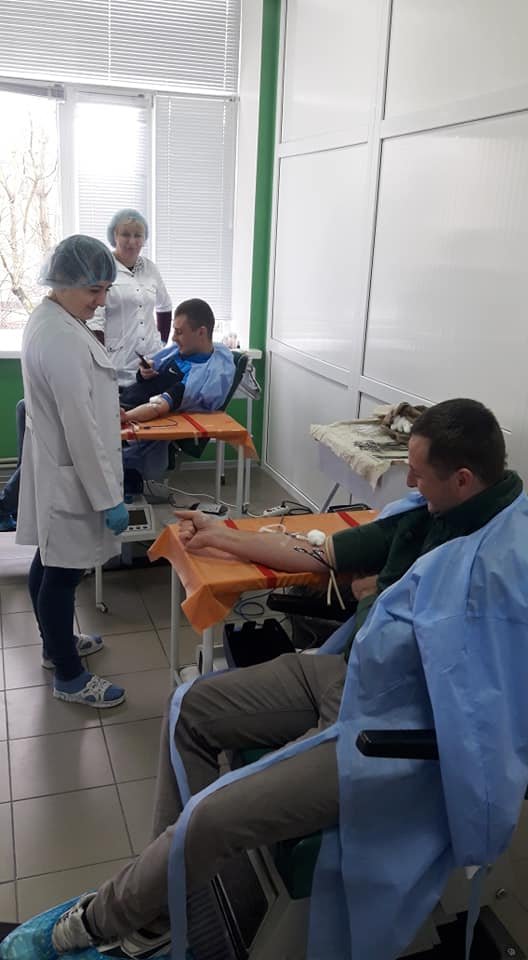 Луцькі патрульні поділилися кров'ю. ФОТО