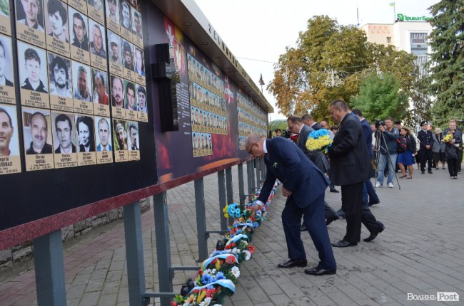 У День Незалежності лучани помолились за душі загиблих Героїв