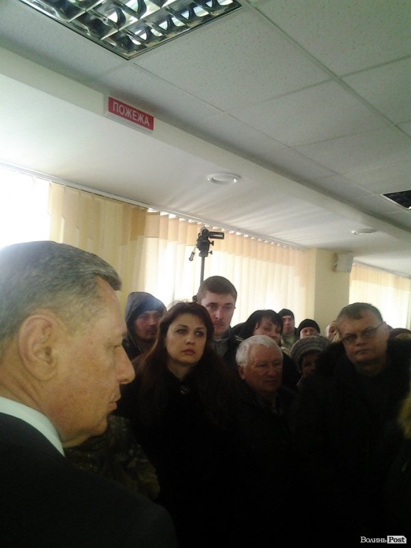 Підприємці зі «Старого» базару «гримали» на Романюка через землю. ФОТО. ВІДЕО