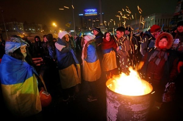 Нові барикади Євромайдану. ФОТО