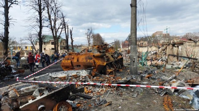 Житель Бучі зафільмував воєнні злочини армії РФ, встановивиши камеру на горищі. ВІДЕО