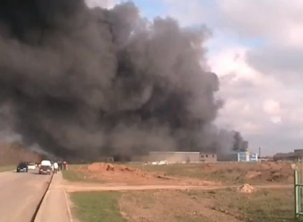 На Одещині горять склади. ФОТО. ВІДЕО