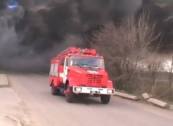 На Одещині горять склади. ФОТО. ВІДЕО