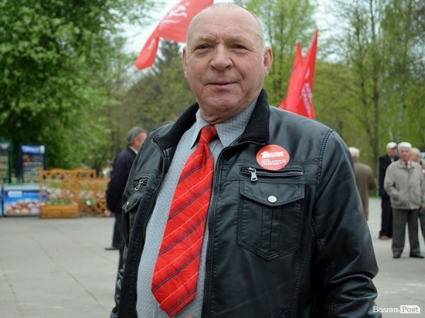 Святкувати «пєрвамай» в Луцьк приїхали комуністи з «Таїланду, Сінгапуру і Бермудів». ФОТО