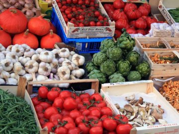 В Україні можуть здорожчати всі товари та послуги