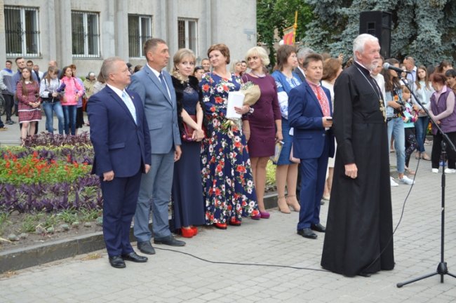 Бал випускників у Ковелі. ФОТО