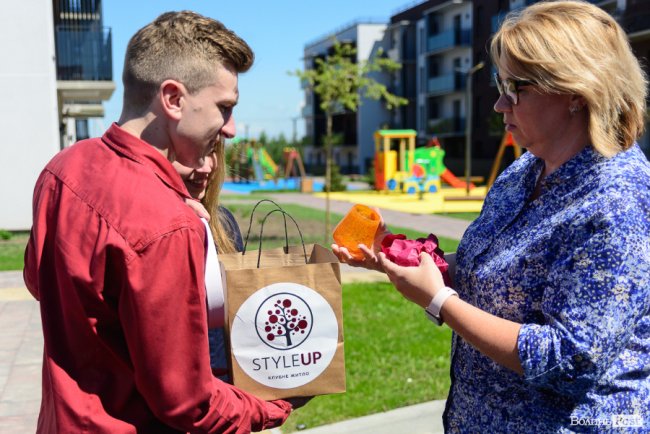 «Ми уявляли свій дім таким»: подружжя луцьких телеведучих обрало квартиру у ЖК  «StyleUP»* 