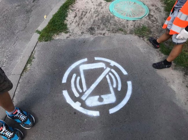 У місті на Волині з'явилися «нагадайки» для пішоходів. ФОТО