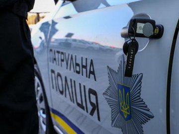 На дорозі Ковель – Ягодин водій-порушник хотів «відмазатися» від патрульних хабарем