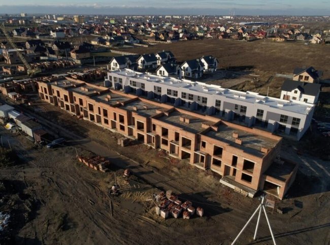 Показали нові фото з будівництва у «Струмочку»*