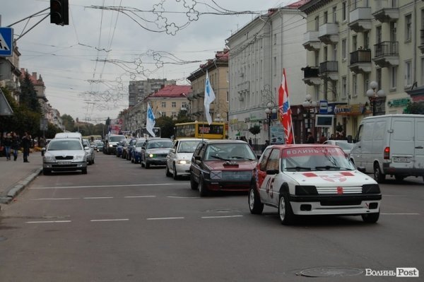 У Луцьку стартував автомотофестиваль «AutoWESTern». ФОТО