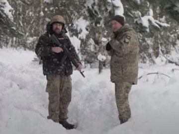«Зможуть пройти тільки два метри в землю»: як тероборонівці у лісах охороняють спокій Волині. ВІДЕО 