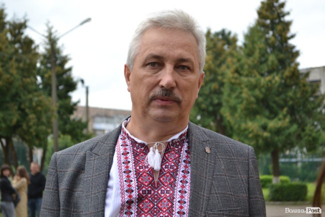 Благодійно, красиво, урочисто: як відсвяткували старт навчання у ліцеї Ковеля. ФОТО