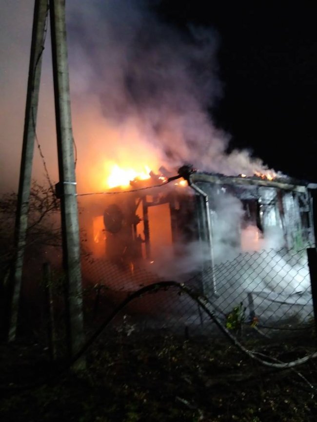 У селі на Волині горів будинок: всередині виявили тіло. ФОТО