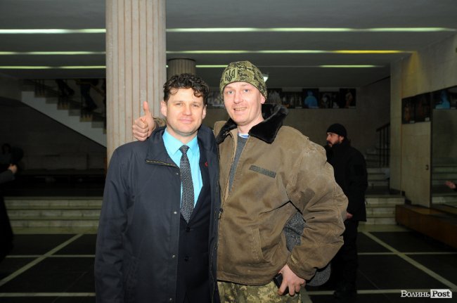 Директор департаменту інфраструктури та туризму ОДА Іван Мирка та атовець Юрій Надашкевич