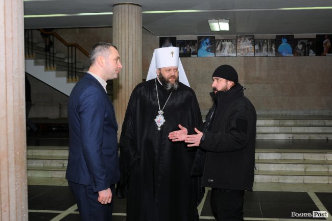 Як на концерті Олега Скрипки в Луцьку збирали гроші на церкву. ФОТО