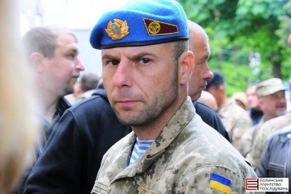 Учасники бойових дій пікетують військову прокуратуру в Луцьку. ФОТО