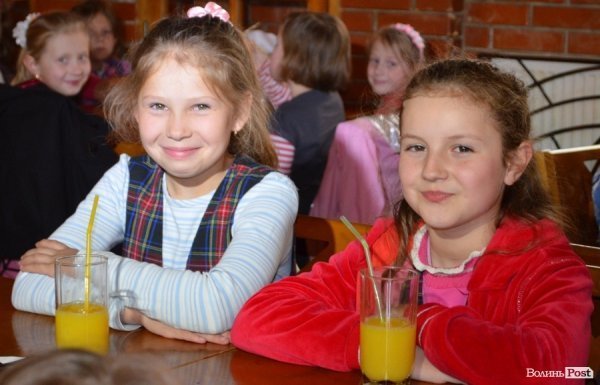 Напередодні Великодня для дітей влаштували забави. ФОТО*