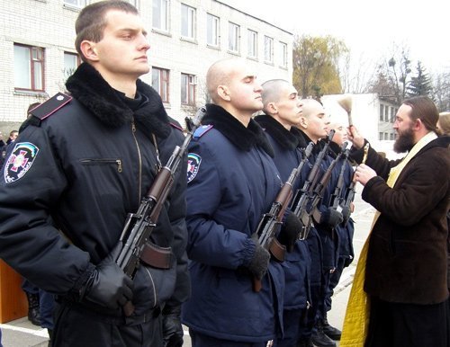 У Луцьку вітали солдатів-новобранців з Галичини та Криму. ФОТО