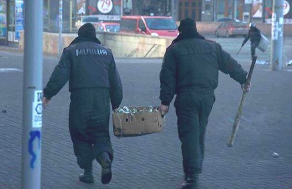 Війна на вулицях Києва. ФОТО