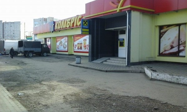 Муніципали провели рейд біля торгових павільйонів Луцька. ФОТО