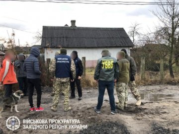 Арештували луцького прикордонника, який «погорів» на хабарі 