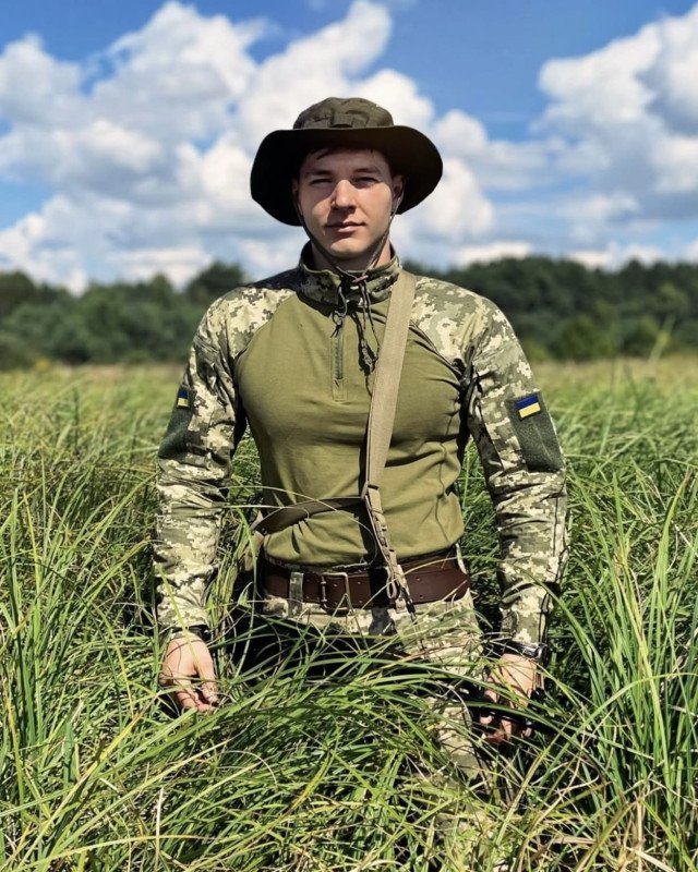 Художниця у віддаленому волинському селі створює артрезиденцію в памʼять про сина-героя