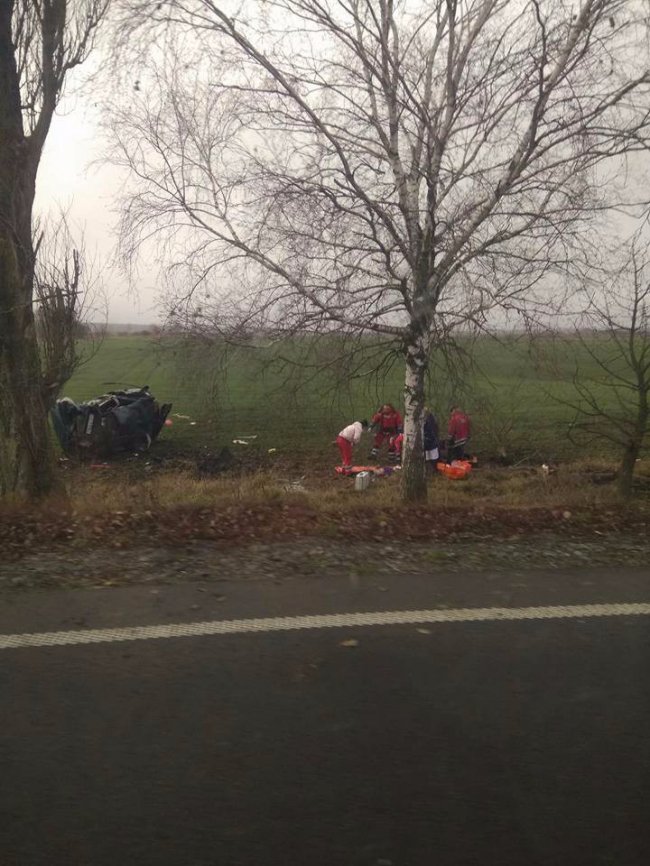 Аварія на Волині: авто перекинулося кілька разів. ДОПОВНЕНО