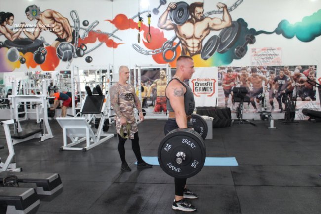 Волинські патрульні візьмуть участь у чемпіонаті зі стронгмену. ФОТО