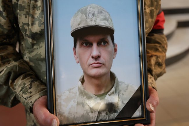 У Луцьку попрощалися із 42-річним воїном Олексієм Ковальчуком