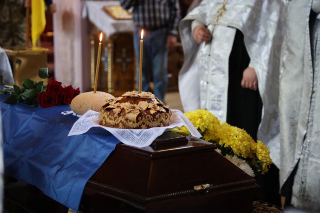 У Луцьку попрощалися із 42-річним воїном Олексієм Ковальчуком
