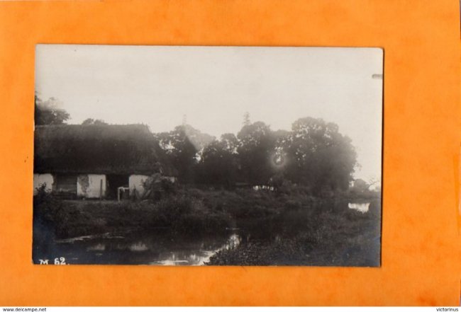 На аукціоні продають столітні фото з Голоб