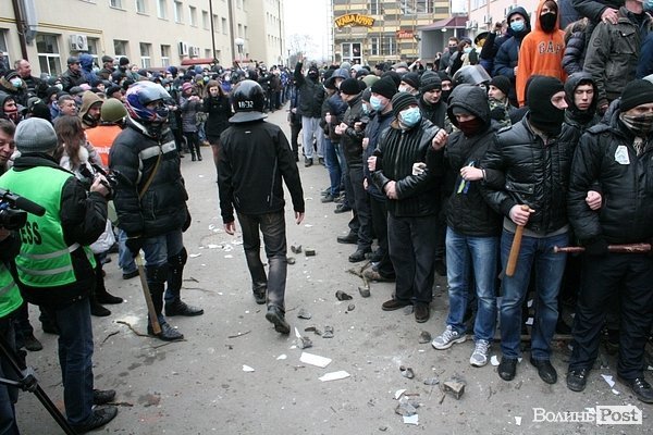 Штурм волинської міліції. ФОТО