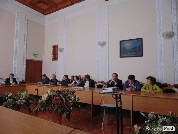 У Луцьку «допитали» претендентів на головного лікаря Волині