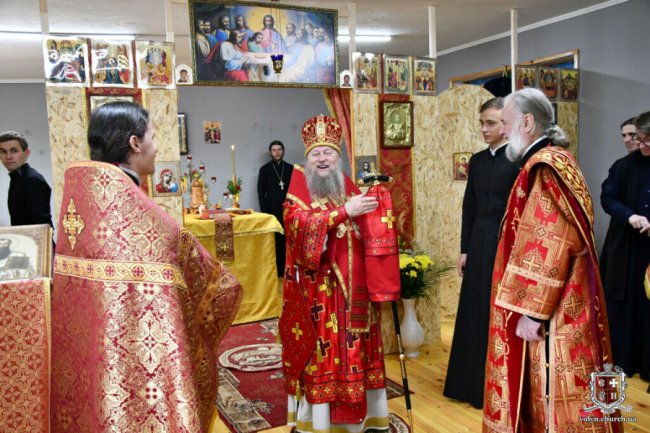 У Луцьку УПЦ (МП) освятила тимчасовий храм. ФОТО