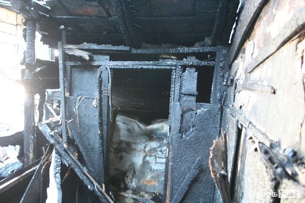 У центрі Луцька згоріла унікальна колекція книг. Власник підозрює підпал. ФОТО