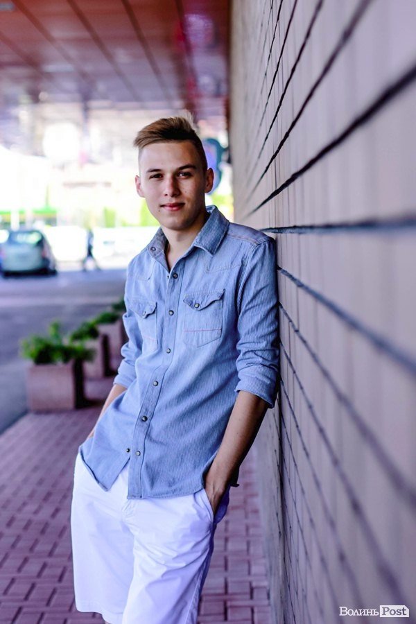 Стильний Луцьк. Портрет дня: Артем Famous