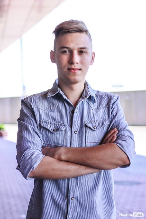 Стильний Луцьк. Портрет дня: Артем Famous