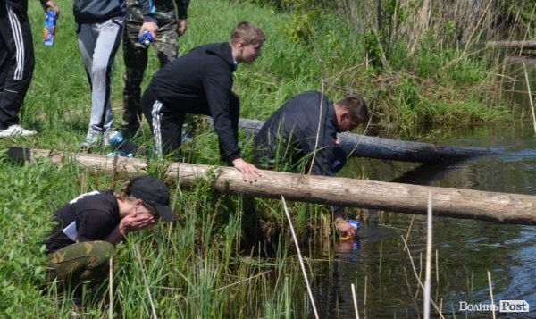 Дві сотні юнаків і дівчат «зникли» у волинських лісах на три дні. ФОТО. ВІДЕО