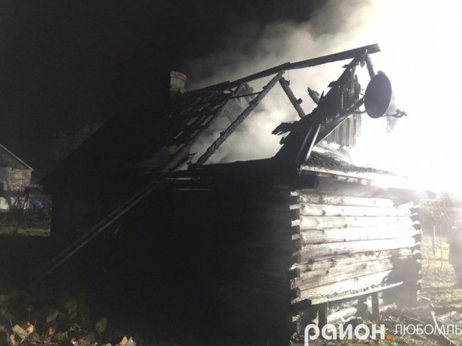 На Волині горів будинок. ФОТО 