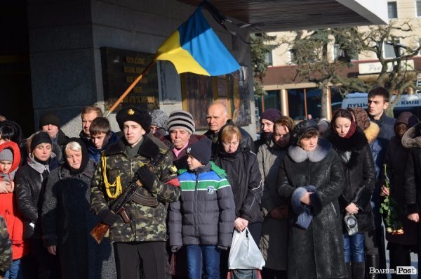 Луцьк провів в останню путь Героя АТО Валерія Марцинюка. ФОТО 