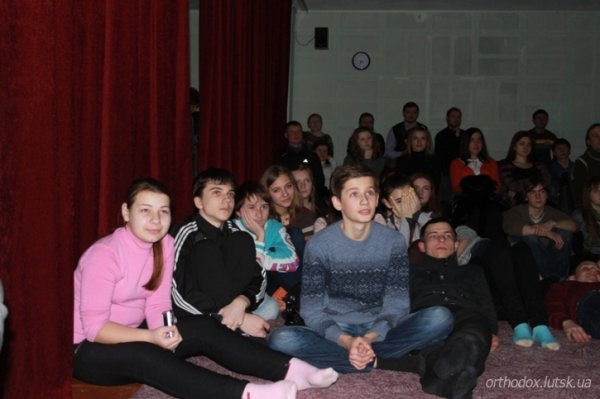 У Луцьку молодь намагалася визначити, що таке любов. ФОТО