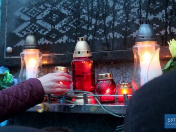 У Володимирі молитвою вшанували Героїв Небесної Сотні. ФОТО