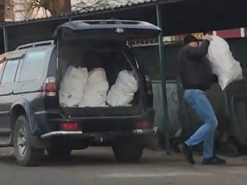 Муніципали оштрафували лучан, які викидали будівельне сміття