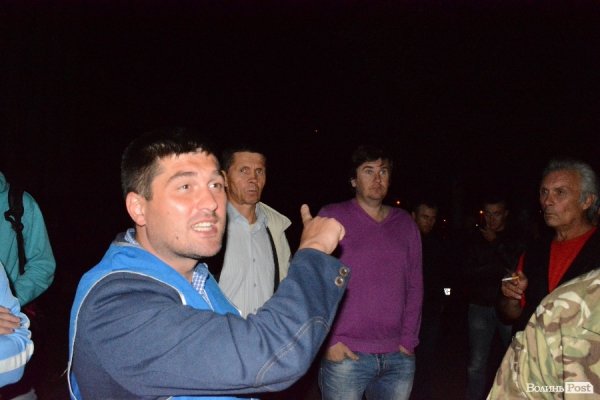 У Луцьку пікетували СБУ і вимагали зустрічі з губернатором. ФОТО. ВІДЕО