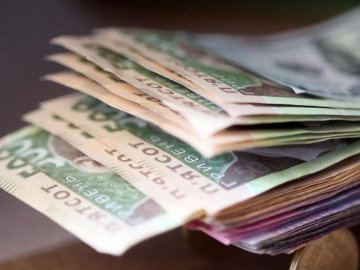 Повідомили, хто на Волині отримує найбільшу зарплату