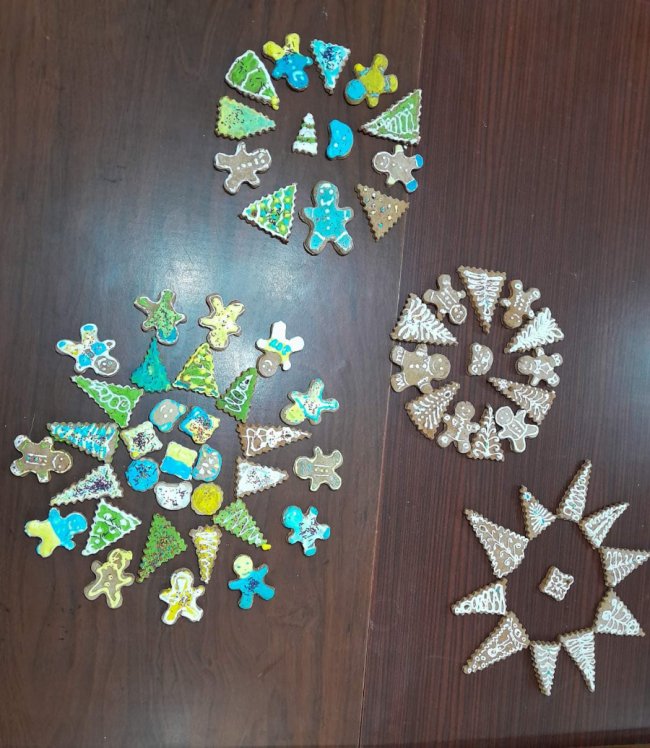 На Волині діти розмалювали для військових імбирне печиво