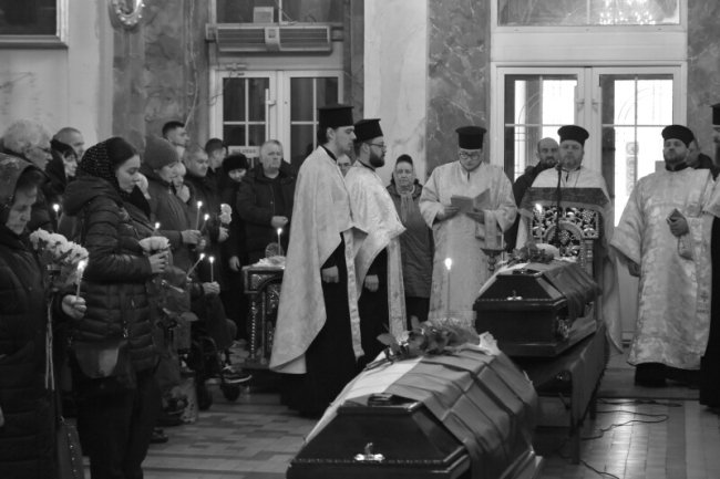 Луцьк попрощався з двома Героями